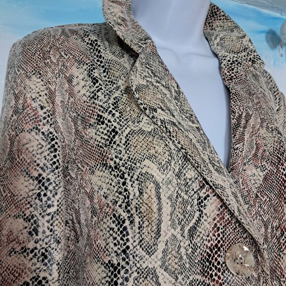 Ethyl size XS snake skin pattern blouse, NEW WITH TAGS - Picture 1 of 5